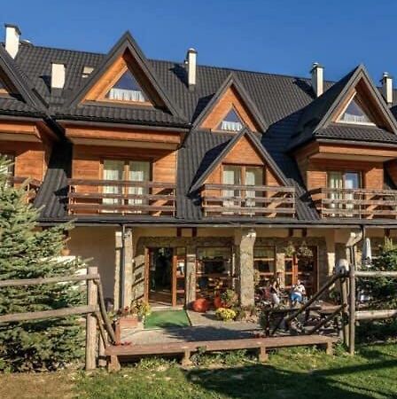 U Schabinskiej Chyrowianka Gosciniec 杜克拉 外观 照片